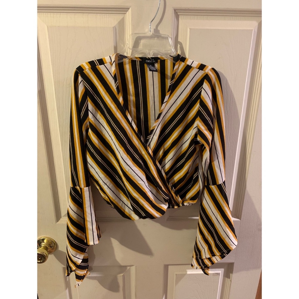 Rue21 - Picture 1 of 4